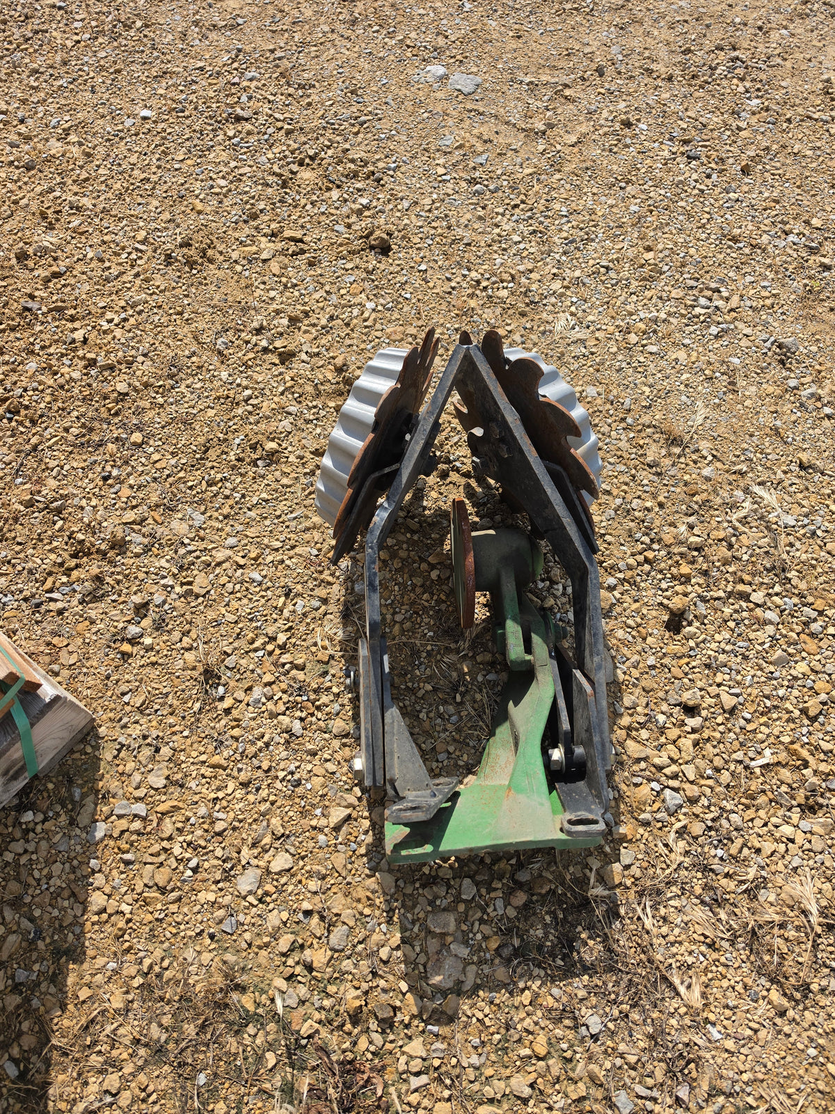 Used Yetter 2967-042 Row Cleaner with John Deere Coulter