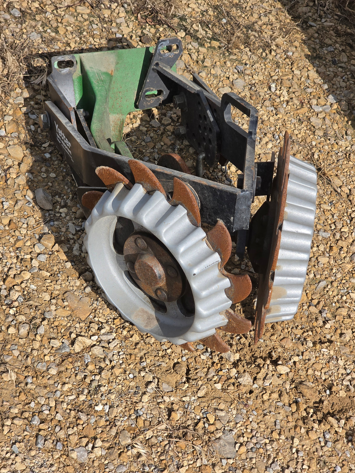 Used Yetter 2967-042 Row Cleaner with John Deere Coulter