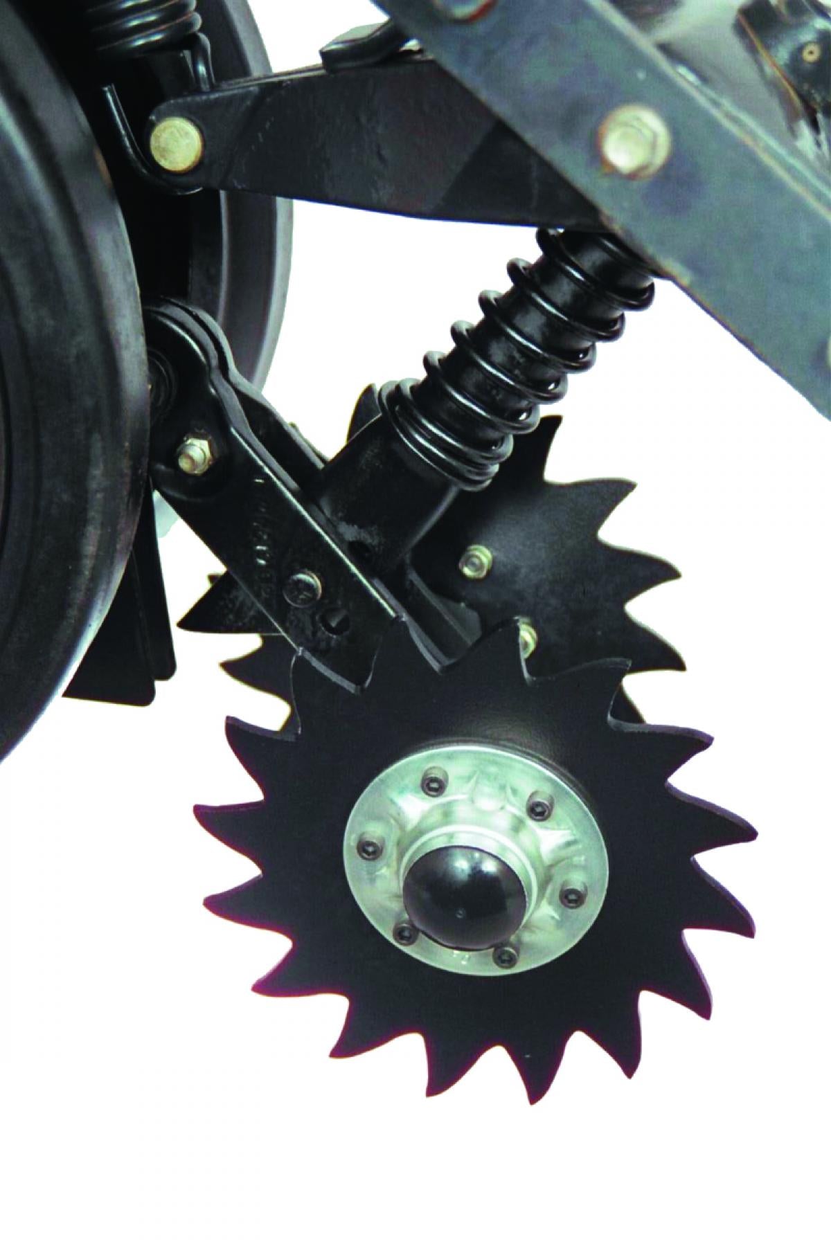 Yetter 6000 serrated closing wheels
