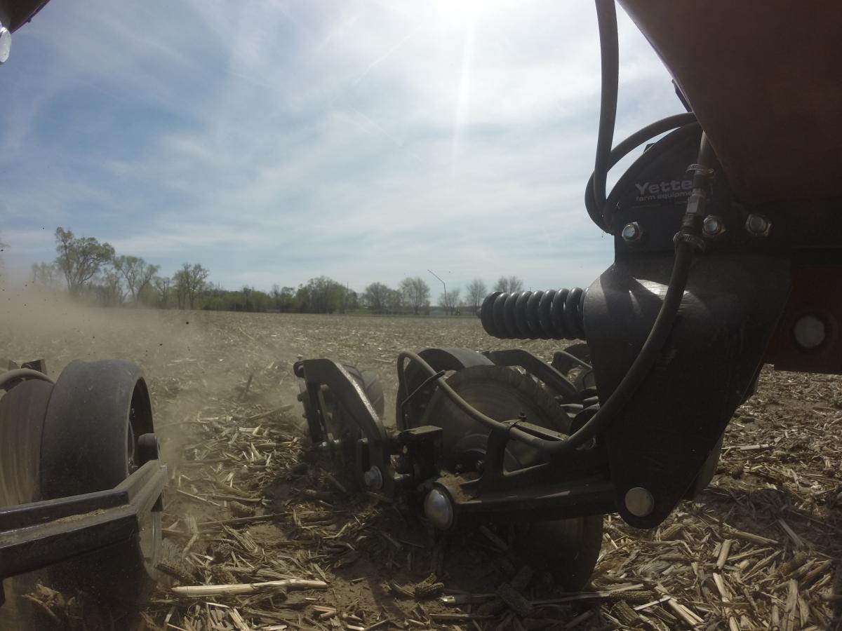 10,000 Series Magnum Fertilizer Coulter